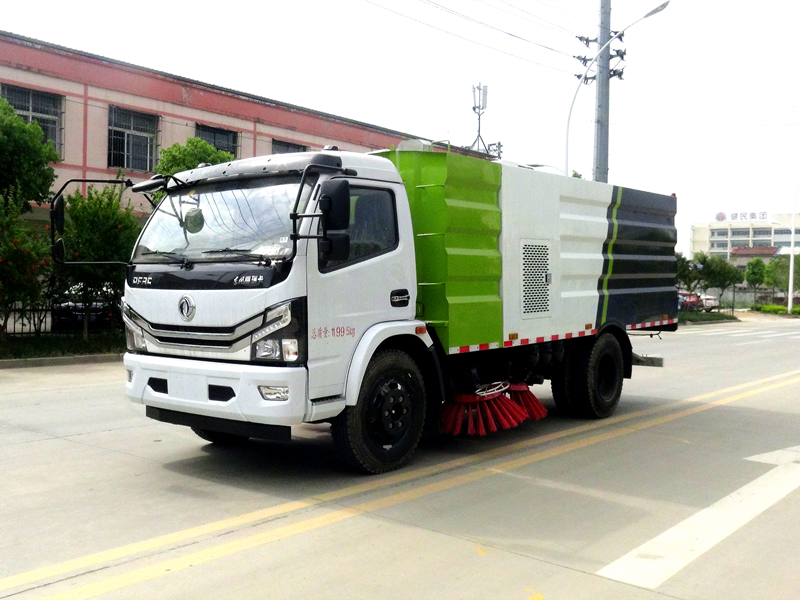 東風(fēng)大多利卡掃路車國(guó)VI